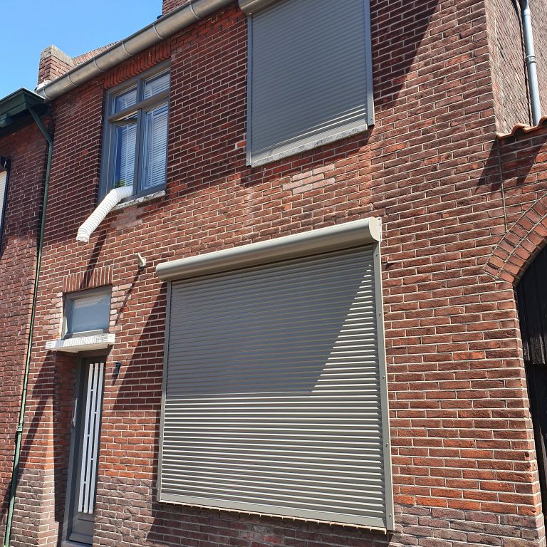 Rolluik plaatsen in de dag? Vind de juiste kozijnspecialist Werkspot