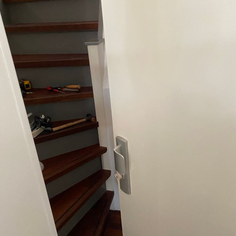 Buitendeur plaatsen: 2 deuren; Nieuwe deur installeren