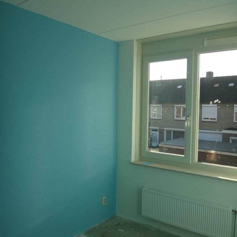 Schilderen(Verven/Sauzen) wanden nieuwbouwwoning, 3 slaapkamers