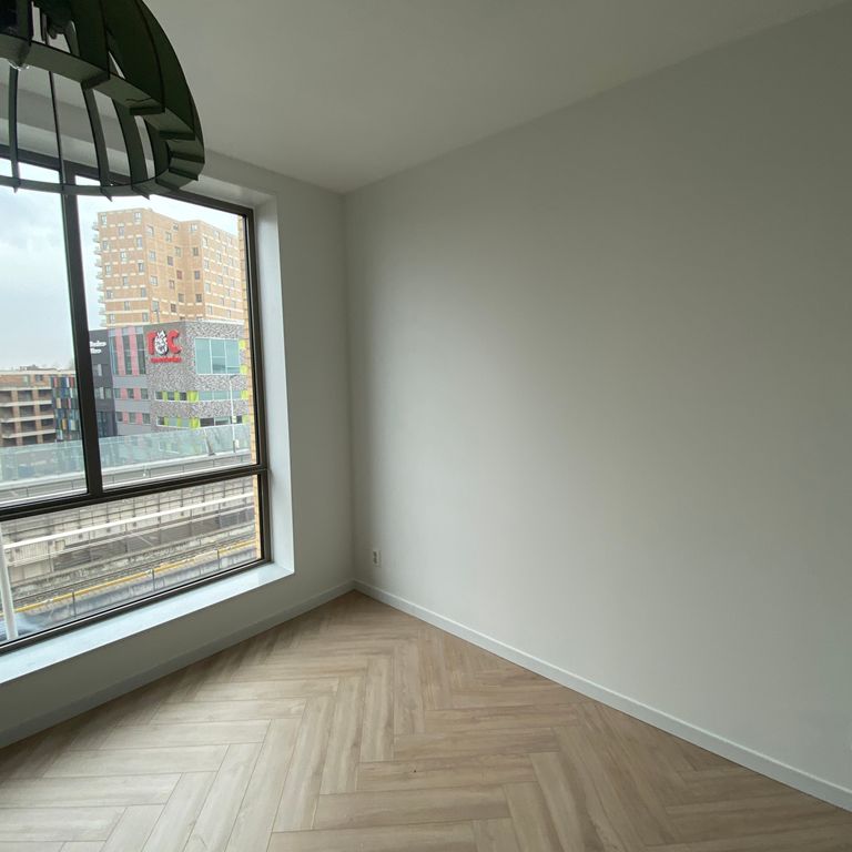 Binnenschilderwerk: 60 m² wanden; Slaapkamer(s), Woonkamer, Keuken,...