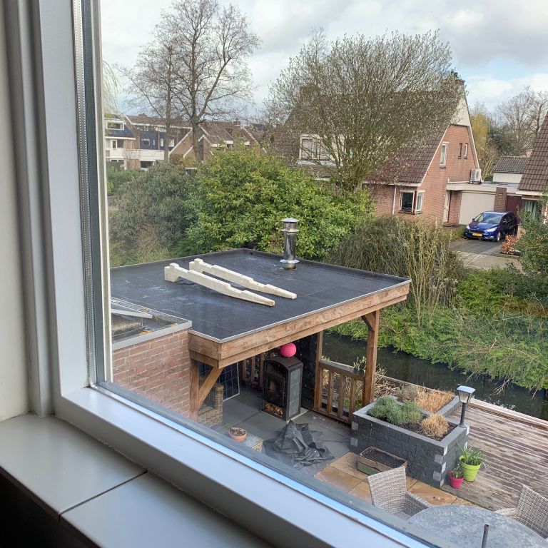 Bitumen dak vervangen met zonnepanelen? Werkspot