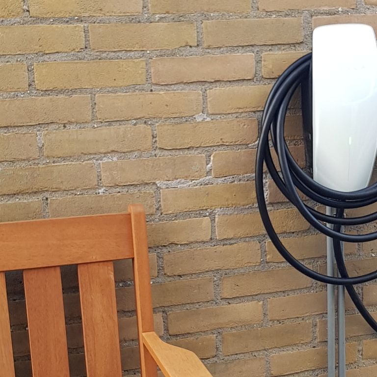 Elektrische laadpaal: Installatie