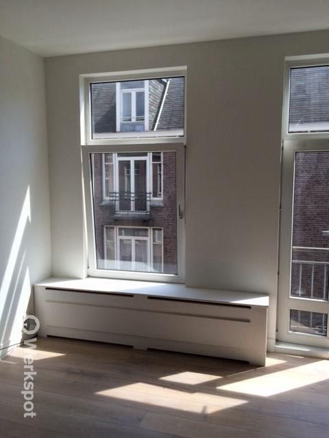 radiatorombouw van ongeveer 2,20 x 0,30 x 0,525 m (lxbxh)
