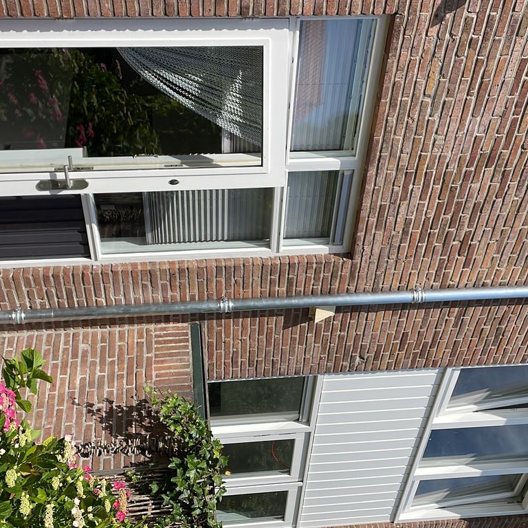 Dakgoot: 6 m; Vervangen