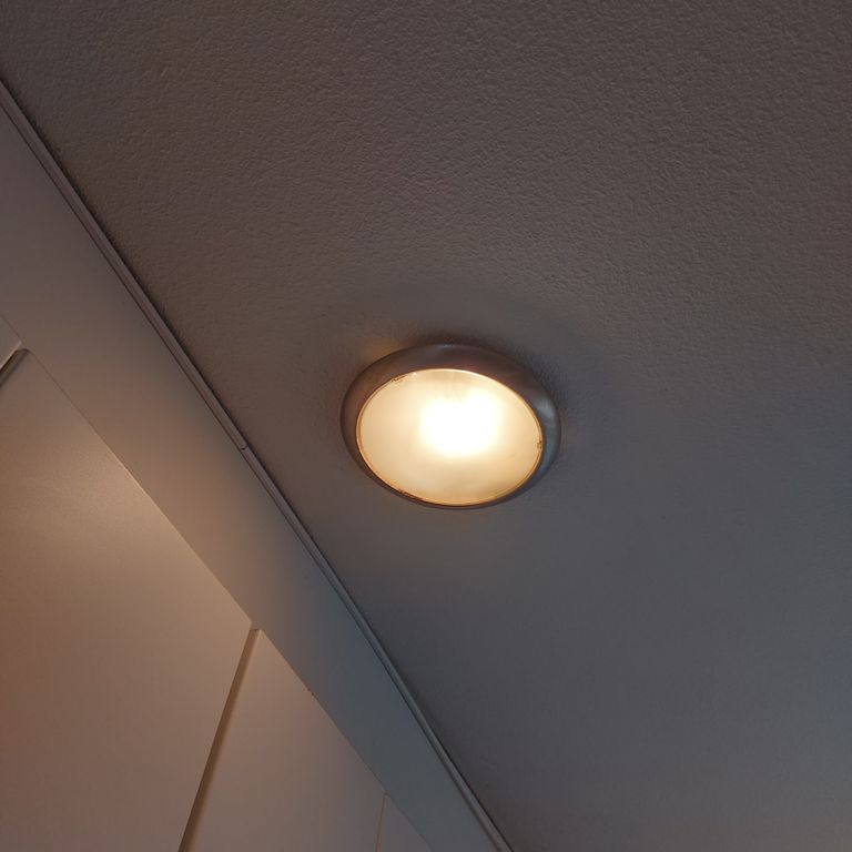 Lichtpunten: 1 lichtpunt; Installeren, Repareren