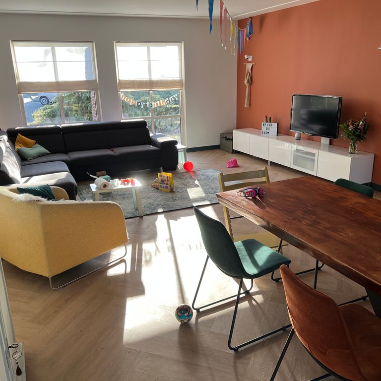 Vloer verwarming: 102 m²; Nieuwe vloerverwarming installeren