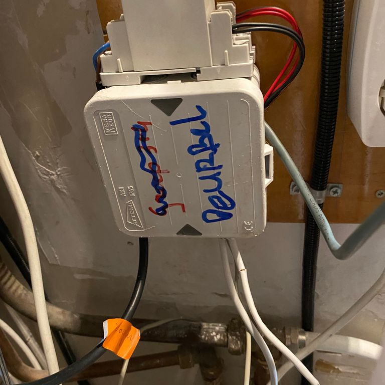 Intercom of deurbel: Reparatie; Deurbel en -opener (geen beeld of g...