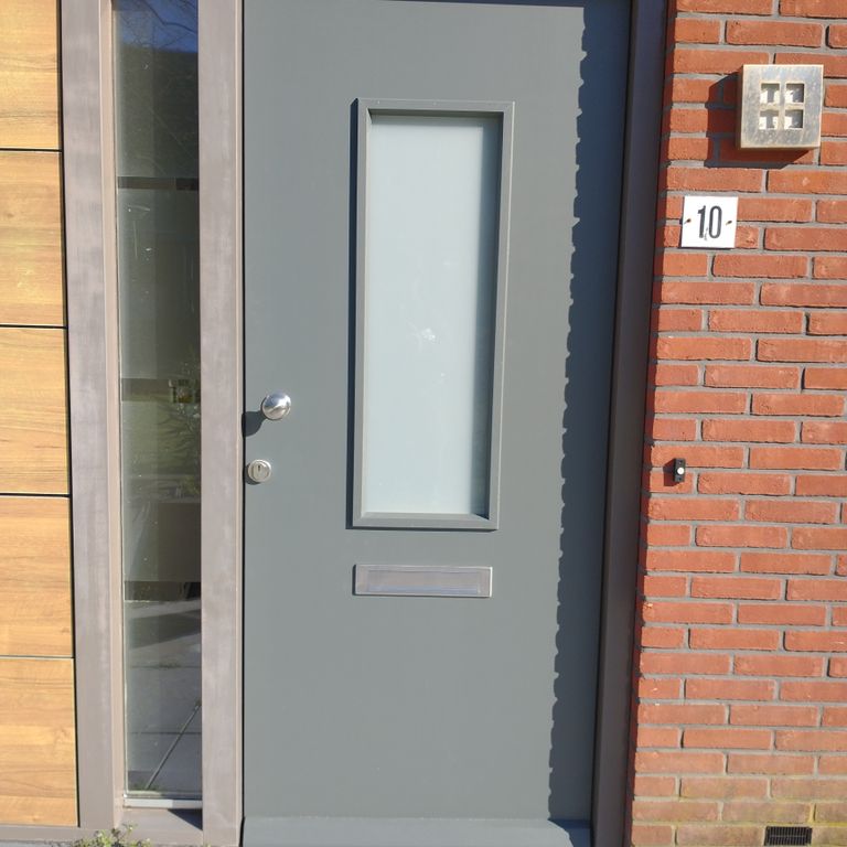 Buitendeur plaatsen: 2 deuren; Nieuwe deur installeren, Bestaande d...