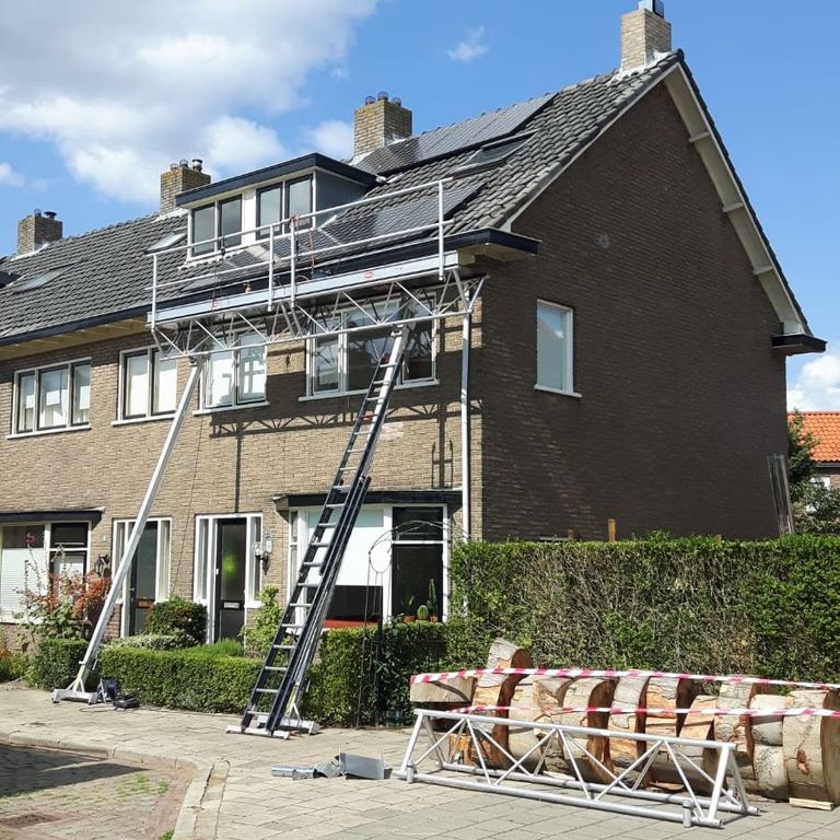 zinken dakgoot jaren 30 woning vervangen + plaatsen marterwerend gaas