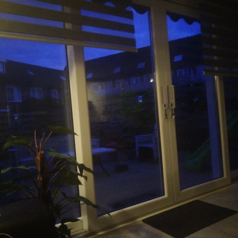 Schuifpui,of 2 openslaande deuren kozijn.