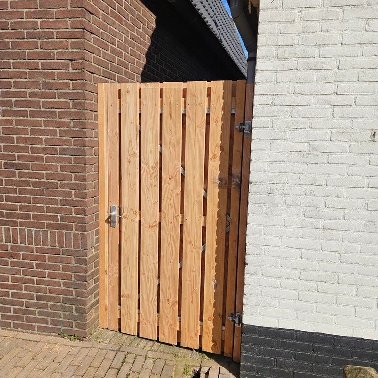 Buitendeur plaatsen: 1 deur; Nieuwe deur installeren, Aanschaf deur
