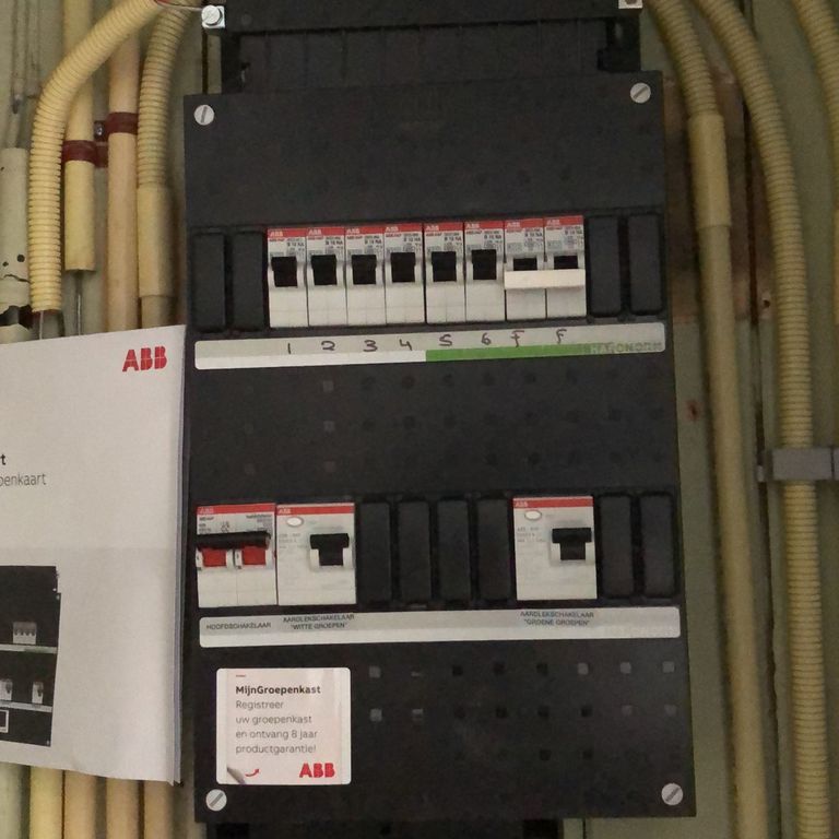 Schakelaars of stopcontacten: 1 stopcontact