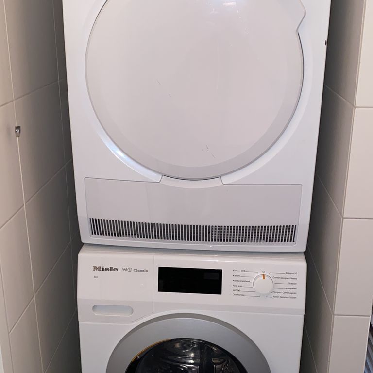 Witgoed verhuizen en afvoeren: 5461hg (van); 5461jv (naar)