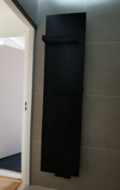 Radiatioren plaatsen of vervangen: 2 radiatoren; Nieuwe radiatoren...