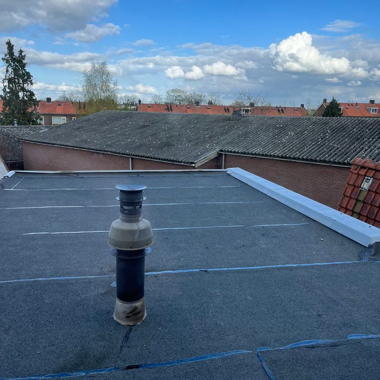 Dakrenovatie: 16 m²; Dakbedekking vervangen; Plat dak