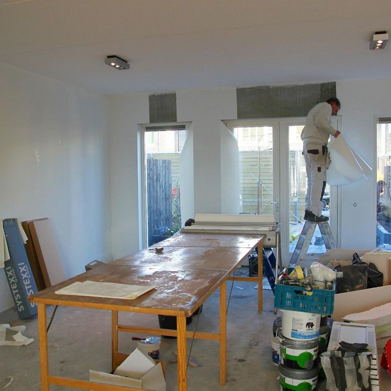 Wandafwerking met vliesbehang - 250m2