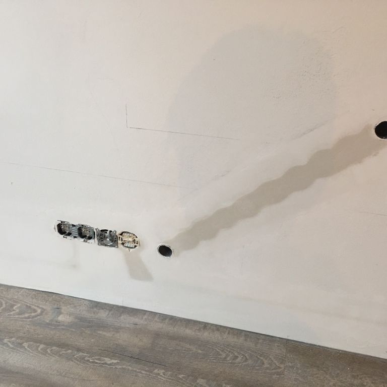 Kabelgoot in muur frezen? Vind de juiste elektricien Werkspot