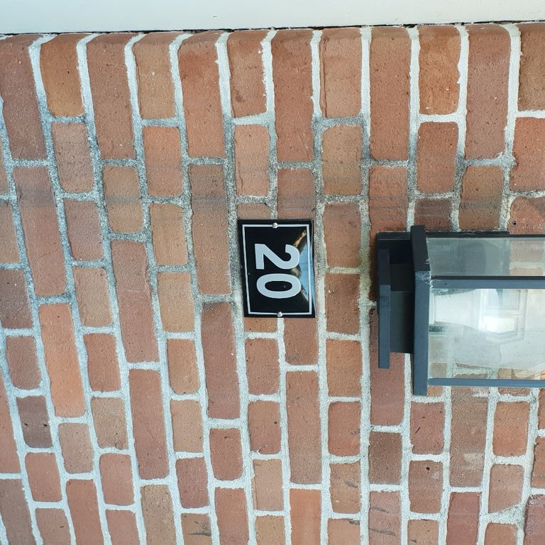 Buiten verlichting: 1 m2; Installeren