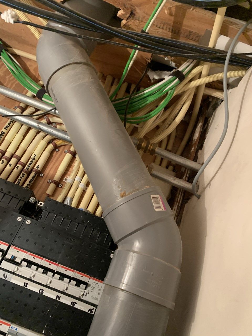Riolering en afvoer Rioollucht in huis Werkspot