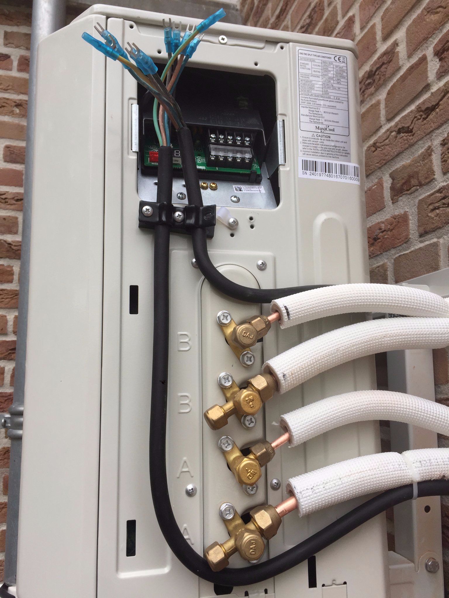 Airco vullen en aansluiten Werkspot