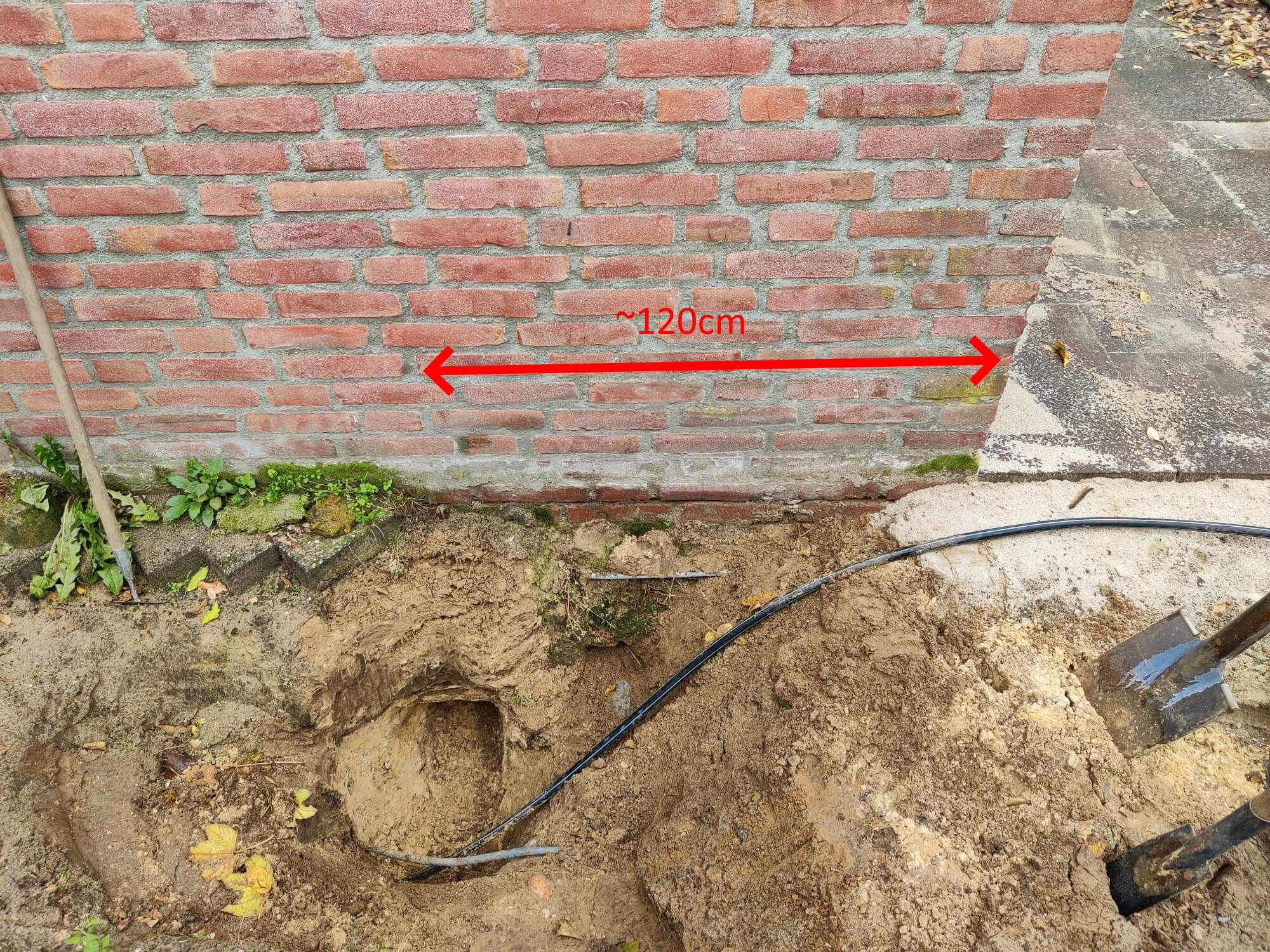 Gaten boren 1 gat; Door funderings vloer voor waterleiding (25mm) Werkspot
