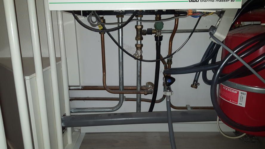 CV ketel installeren en nieuwe dakdoorvoer Werkspot