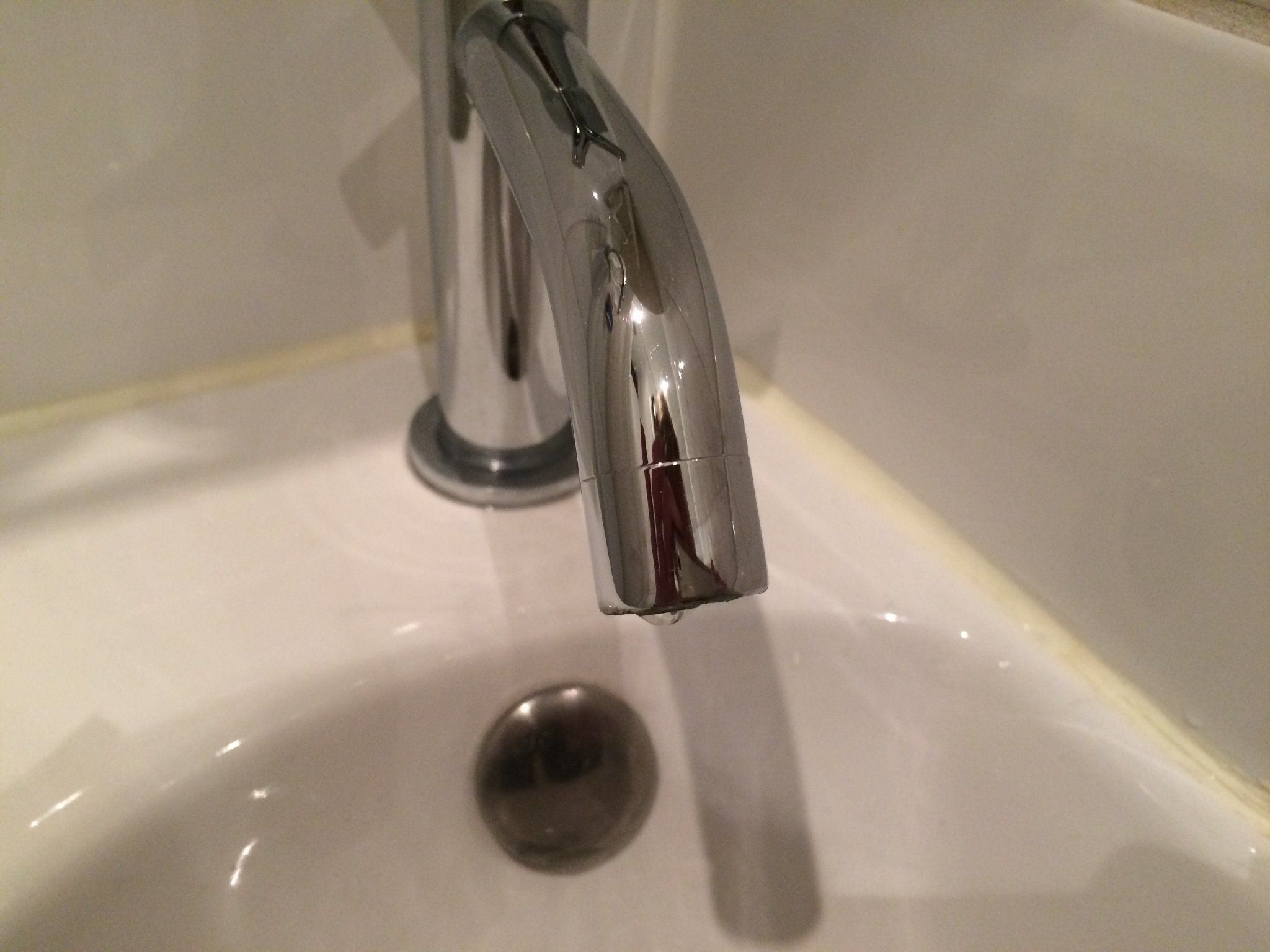 Lekkende kraan fonteintje Werkspot