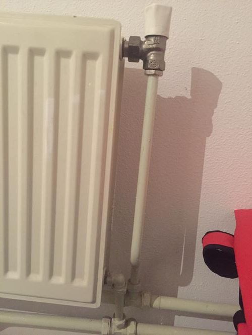 Afkoppelen verwarming en afdoppen leiding ivm stucwerk Werkspot