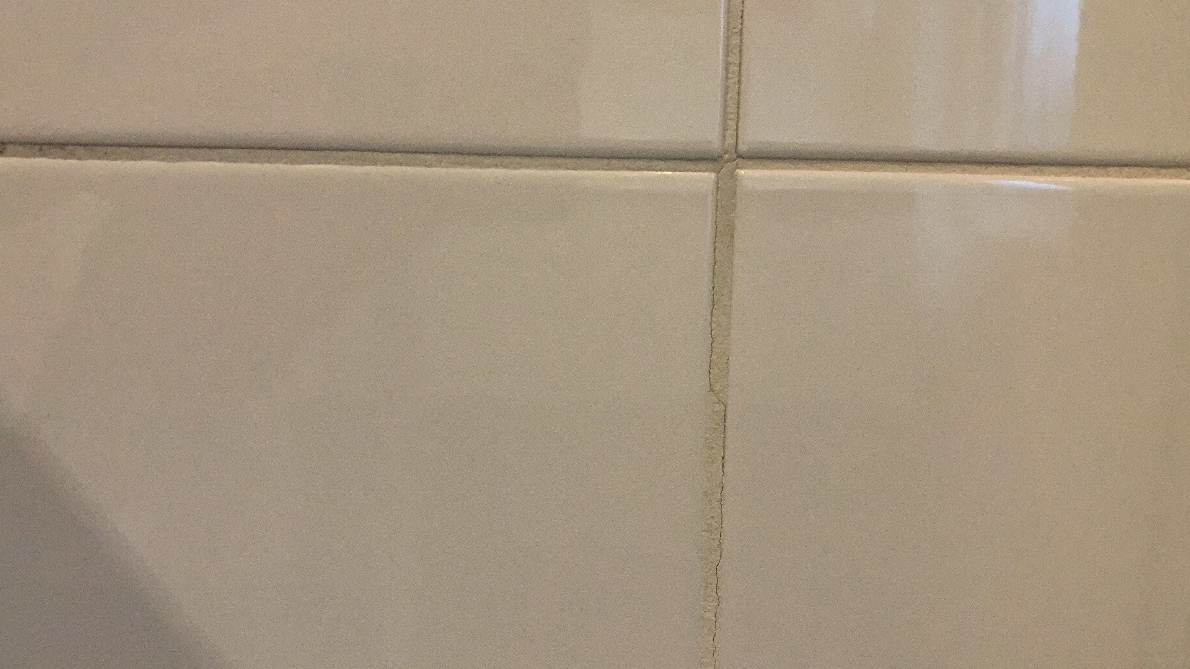 Kitten Wastafel, Douche, Tegels, Badkamer voegen verwijderen, kit