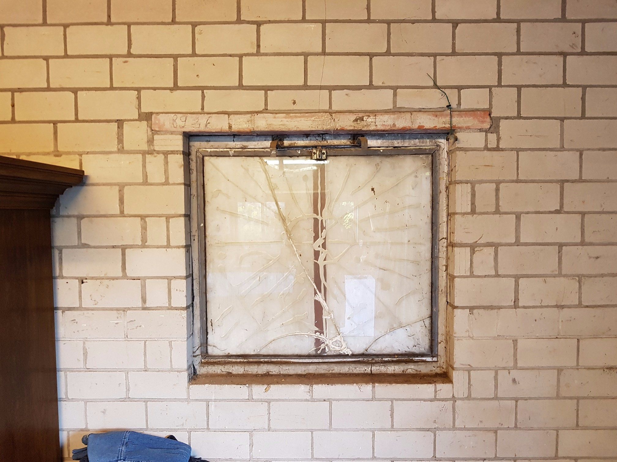 8 ramen dicht metselen (binnen en buitenmuur) Werkspot