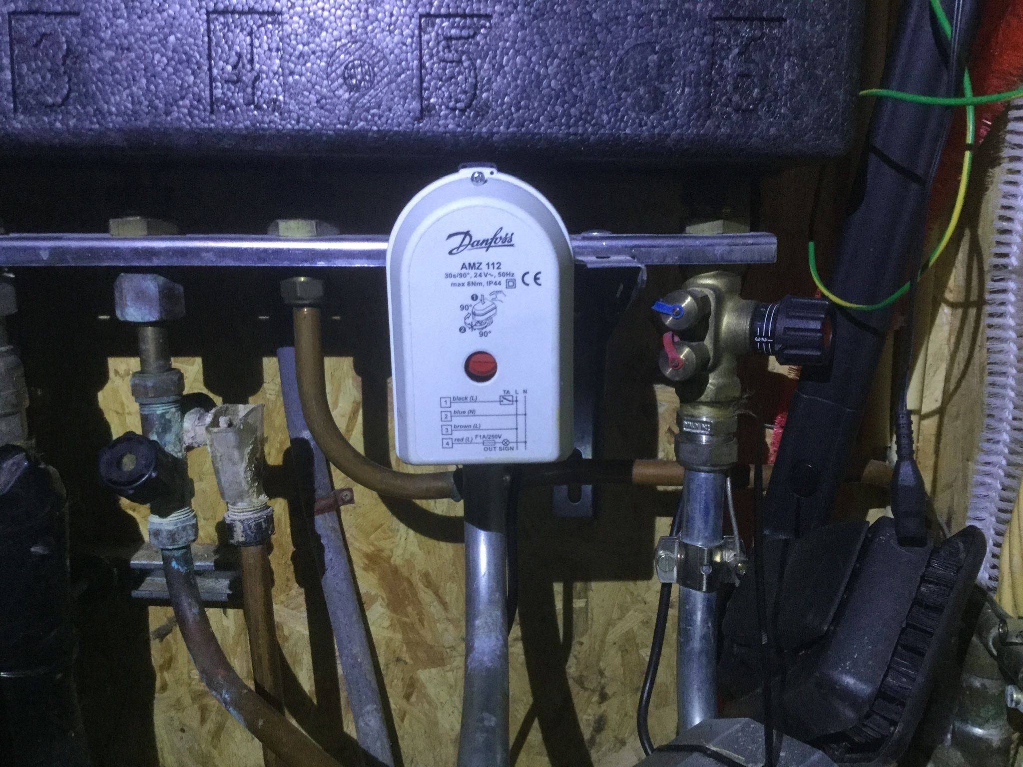 Vervangen zoneregelset Danfoss AMZ112 - Werkspot