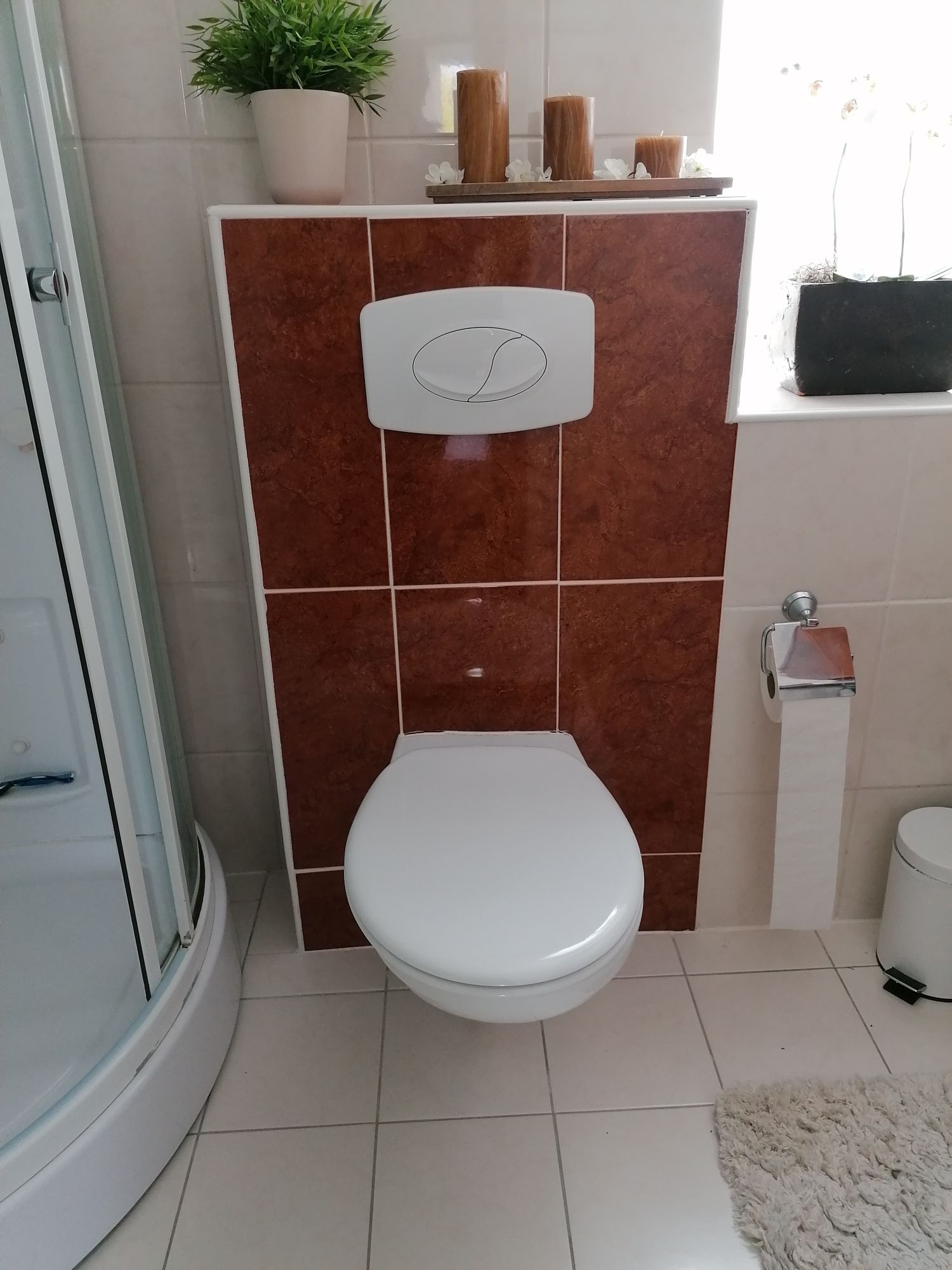 Toilet repareren Water blijft doorlopen stortbak inbouw. Werkspot