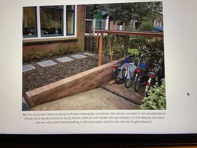 Verlaagde fietsenstalling in voortuin - Werkspot