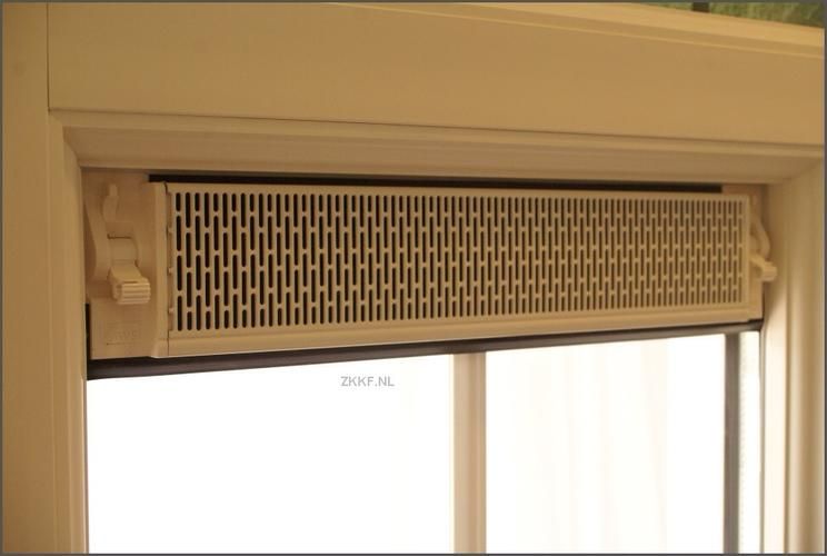 Plaatsen dubbelglas incl ventilatierooster Werkspot