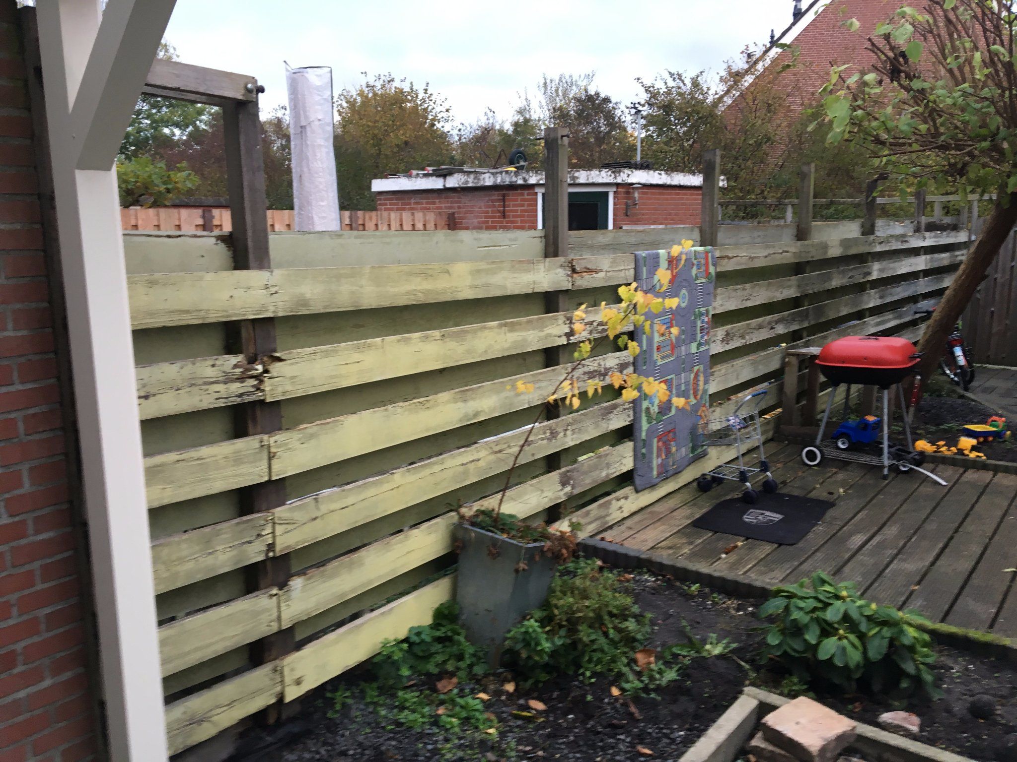 Replace a fence between neighbours Werkspot