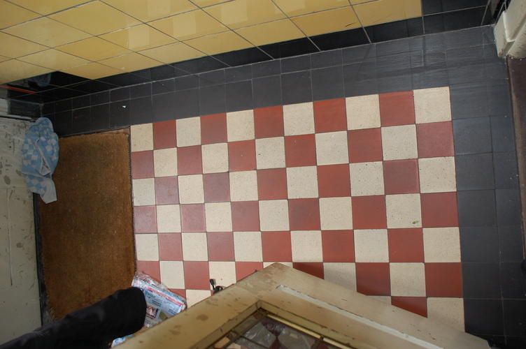 tegels leggen in gang jaren 30 huis Werkspot
