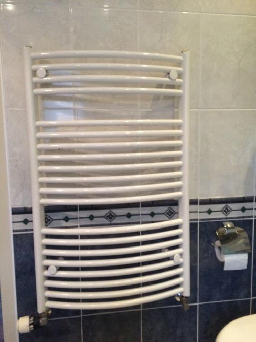 De Prachtige Badkamer Radiator Pergamon: Functioneel En Stijlvol