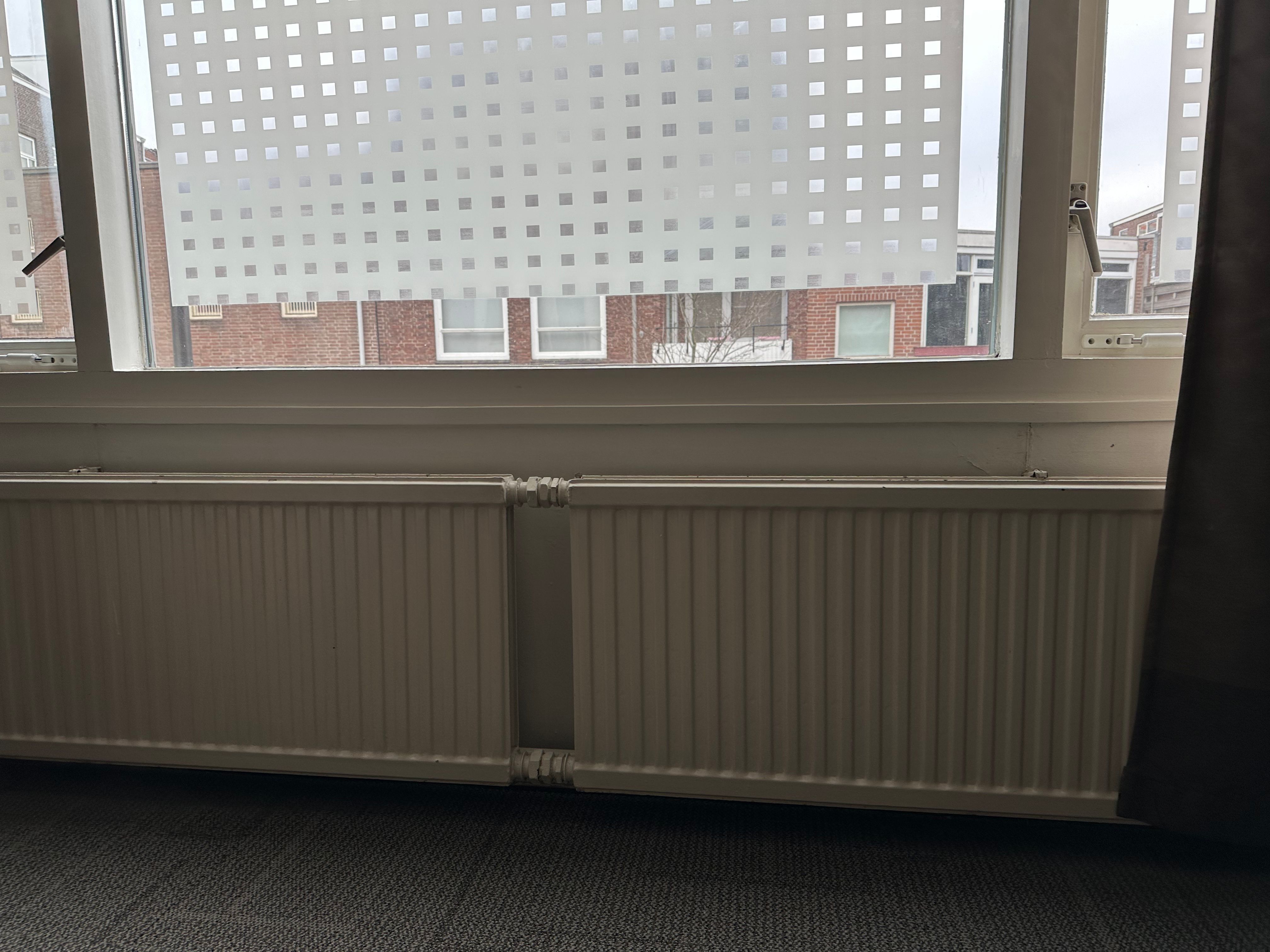 Radiatioren plaatsen of vervangen 1 radiator; Radiator loskoppelen Werkspot
