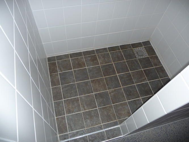 Voegen en kit vervangen vloer inloopdouche Werkspot