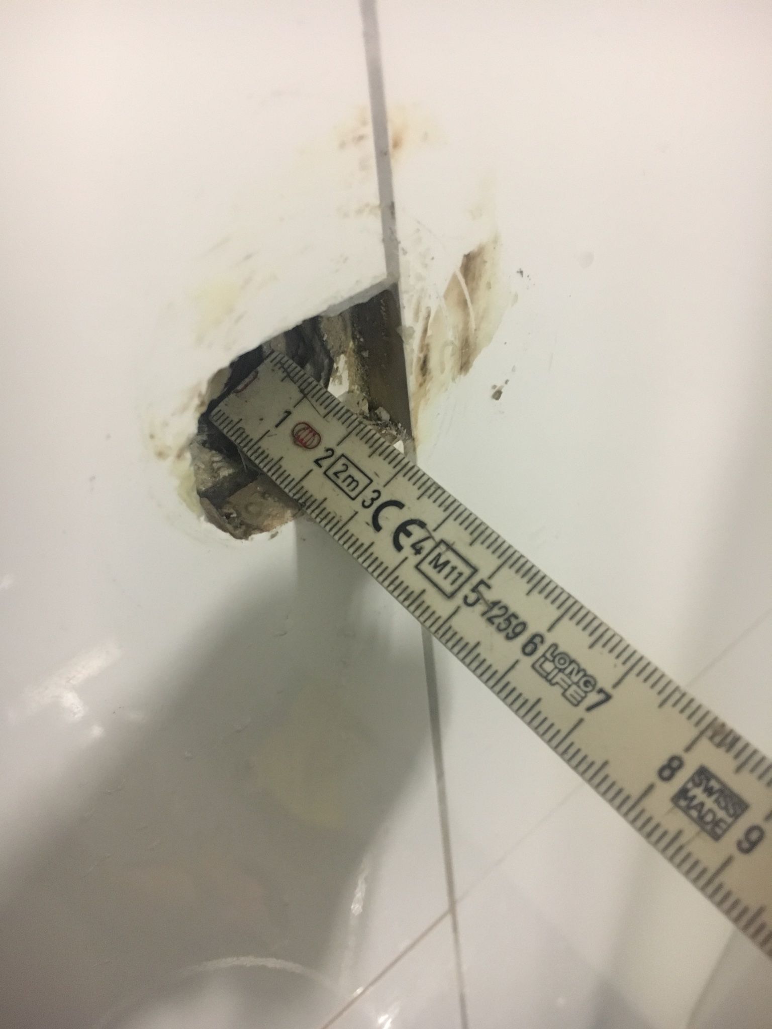 Grohe Regendouche monteren + muurplaat van 12 naar 15cm Werkspot