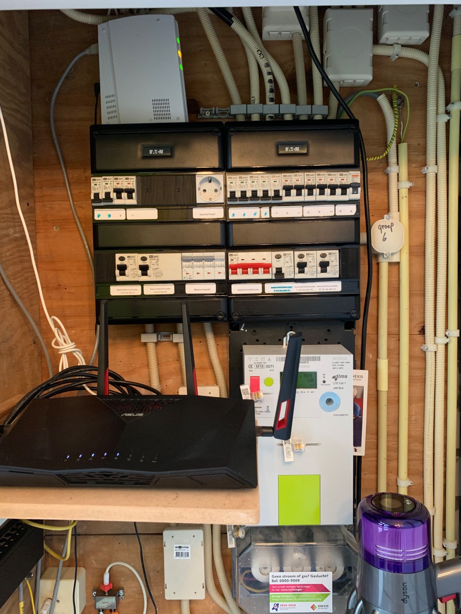 Elektrische laadpaal aansluiten in meterkast, groep aanleggen Werkspot