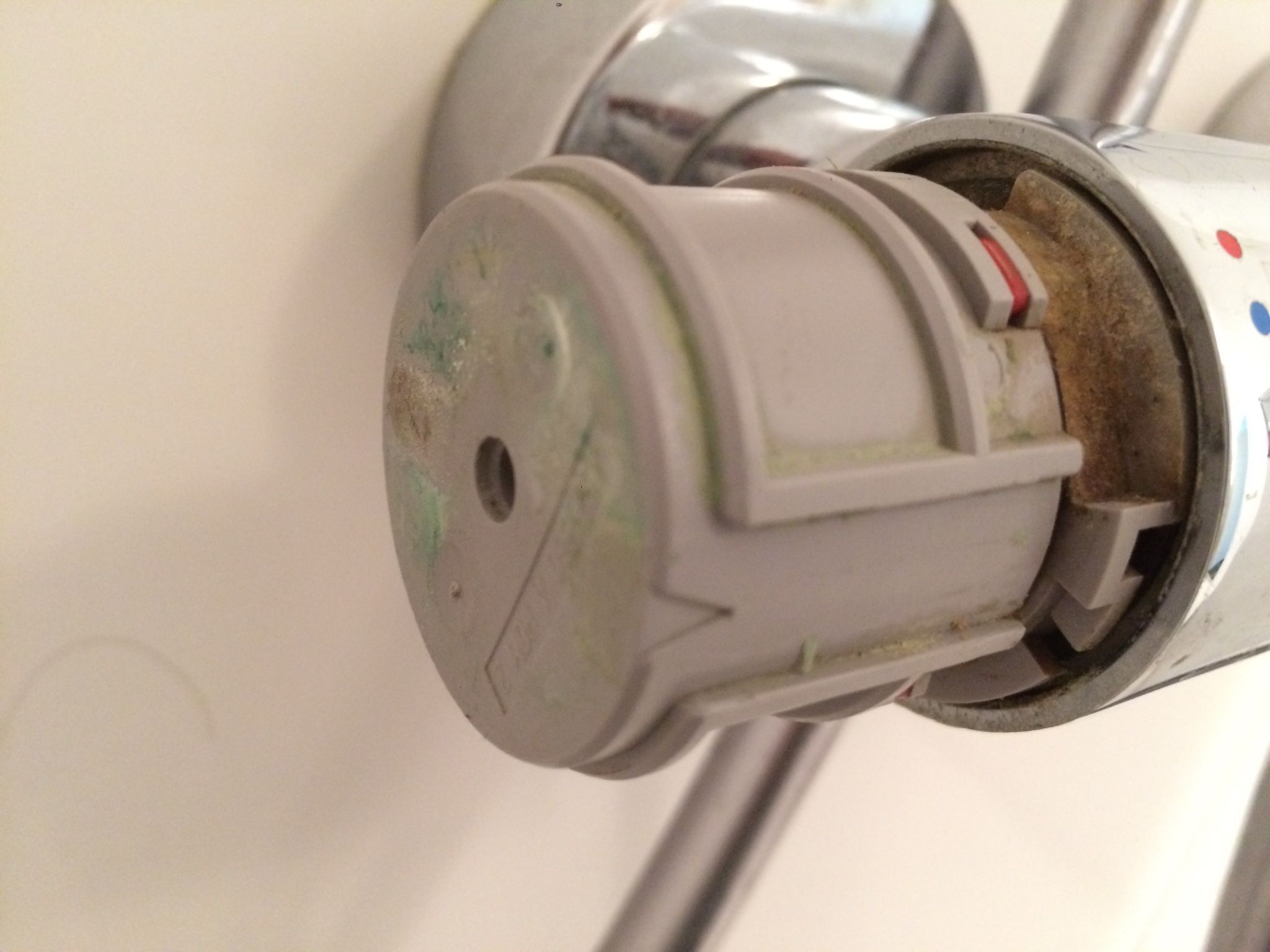 Lekkende thermostaatkraan vervangen (in de douche) Werkspot