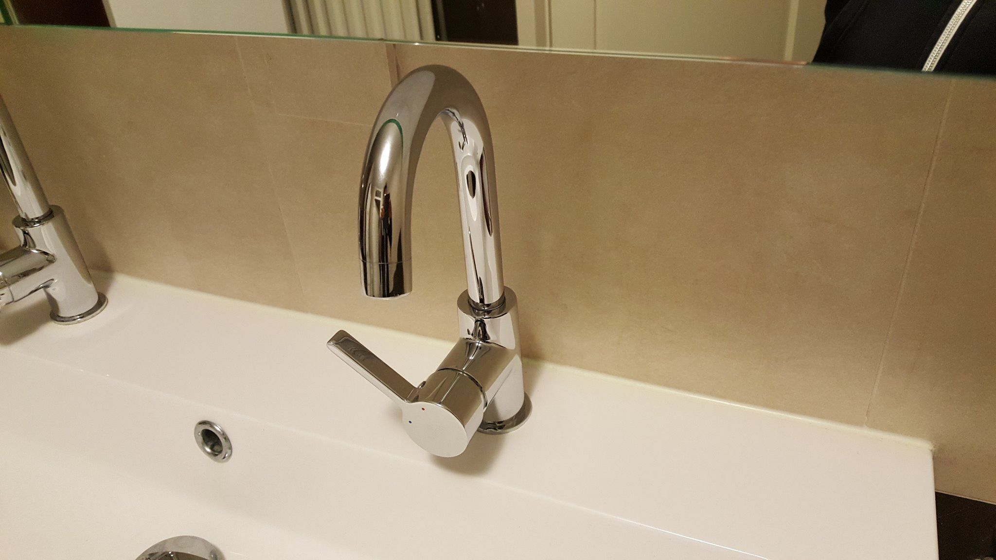 Kraan wasmachine vervangen en kraan badkamer aandraaien Werkspot