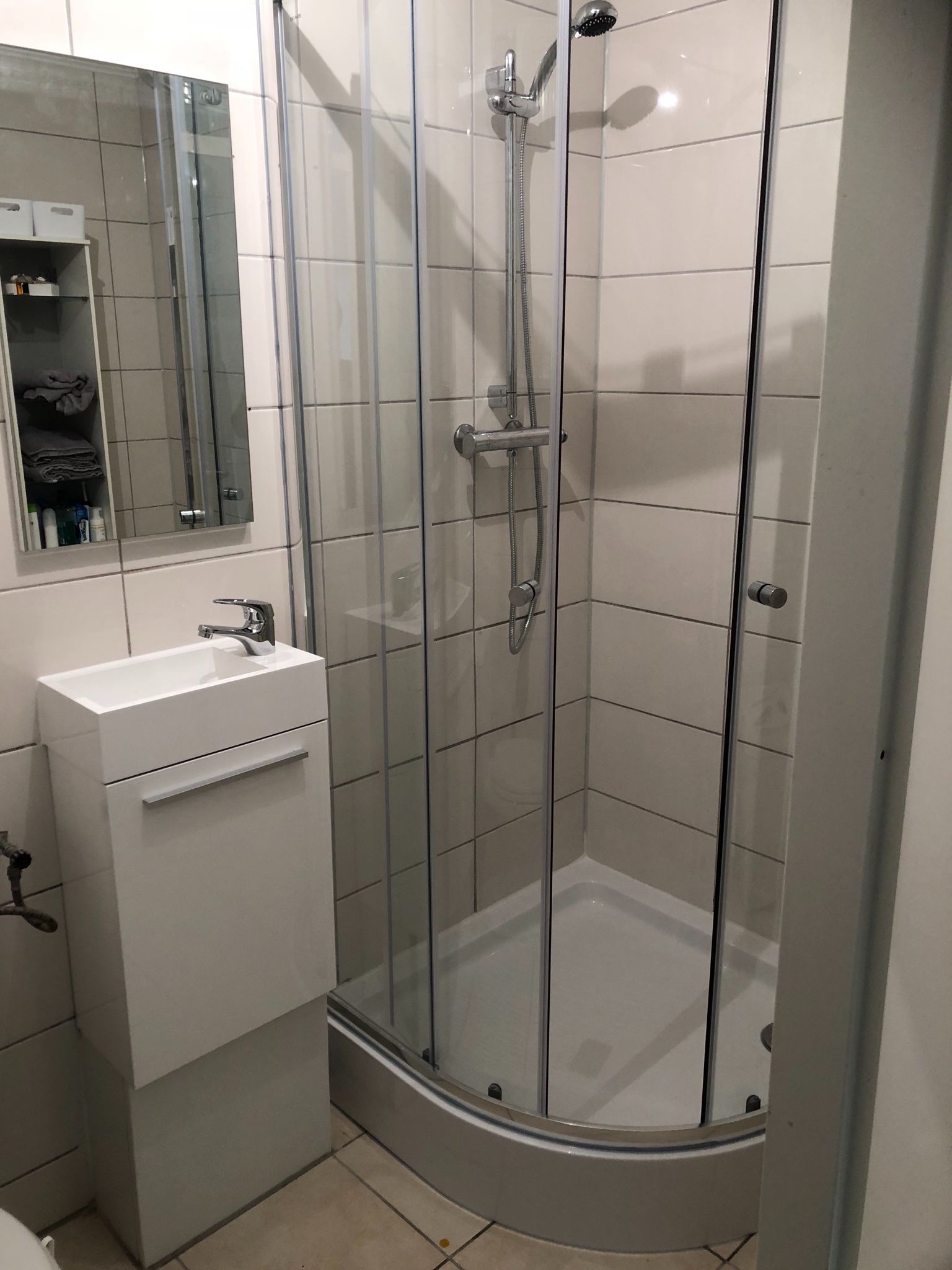 Douchecabine installeren Werkspot