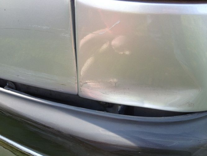 Uitdeuken & bumper vastzetten Werkspot