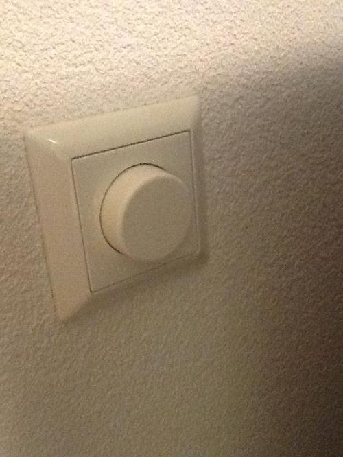 Lichtschakellaar vervangen door stopcontact plus lichtschakelaar Werkspot