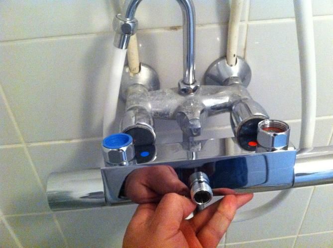 Vervangen douchekraan en mengkraan wastafel Werkspot