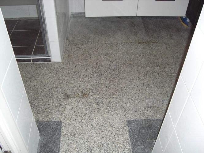 Stijlvolle Granieten Vloer Voor De Perfecte Badkamer