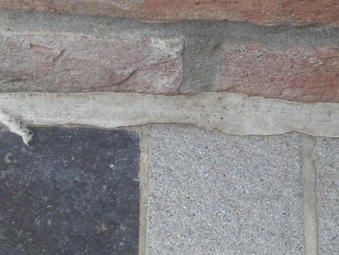 terrastegels voegen eruit en opnieuw voegen. Werkspot