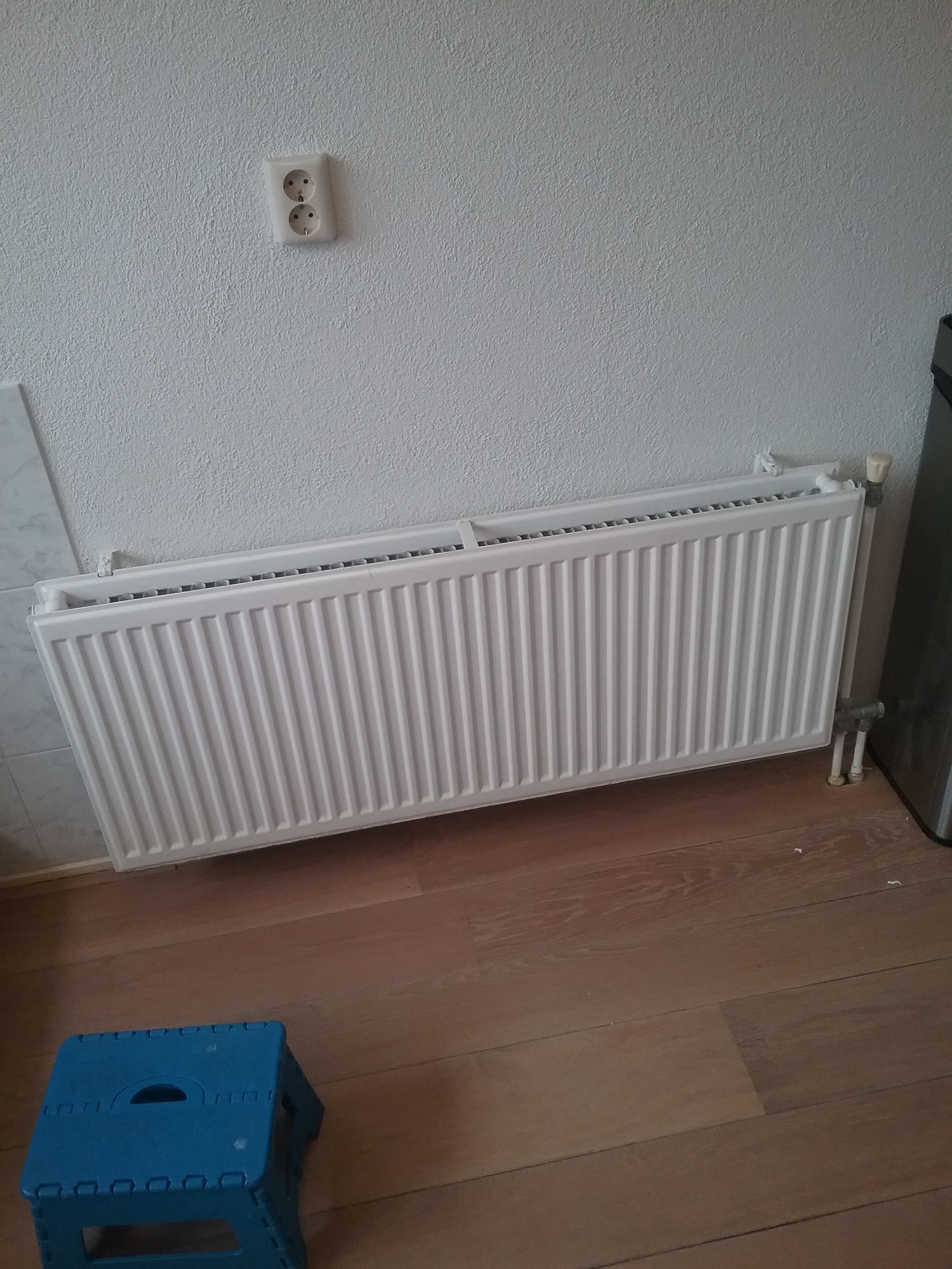 Radiatioren plaatsen of vervangen 1 radiator; Radiatoren verplaatsen Werkspot